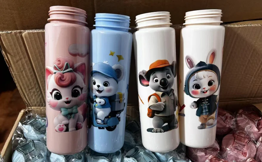 Medium Water Bottle - Model 100 from the ZHONGYI Medium Space Water Bottles collection